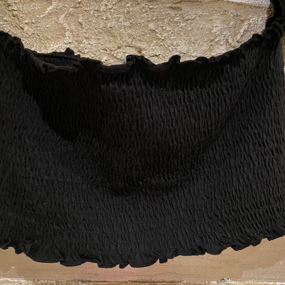 💋2/$20💋 ZARA Black Crop Top - Picture 6 of 6